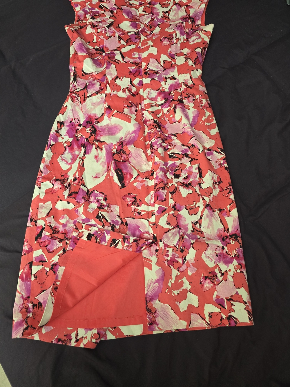 Adrianna Papell Coral and Pink Floral Cap-Sleeve Midi Dress - Picture 4 of 4